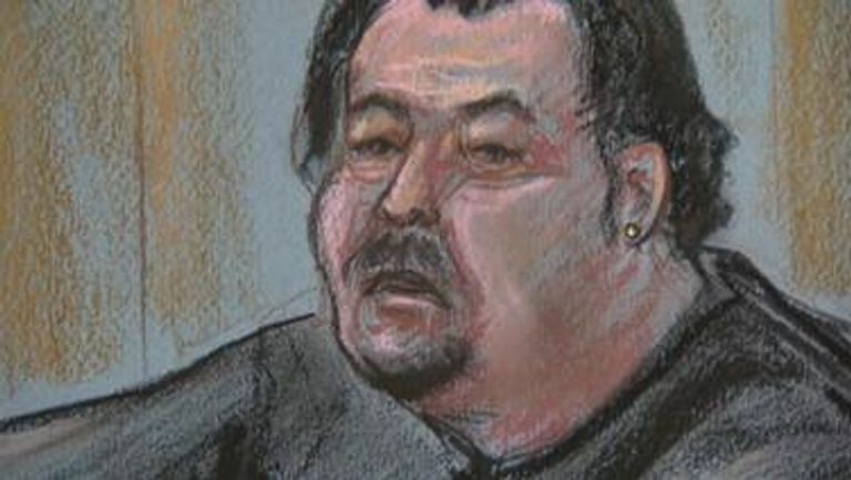 نيلز هوجل أثناء المحاكمة