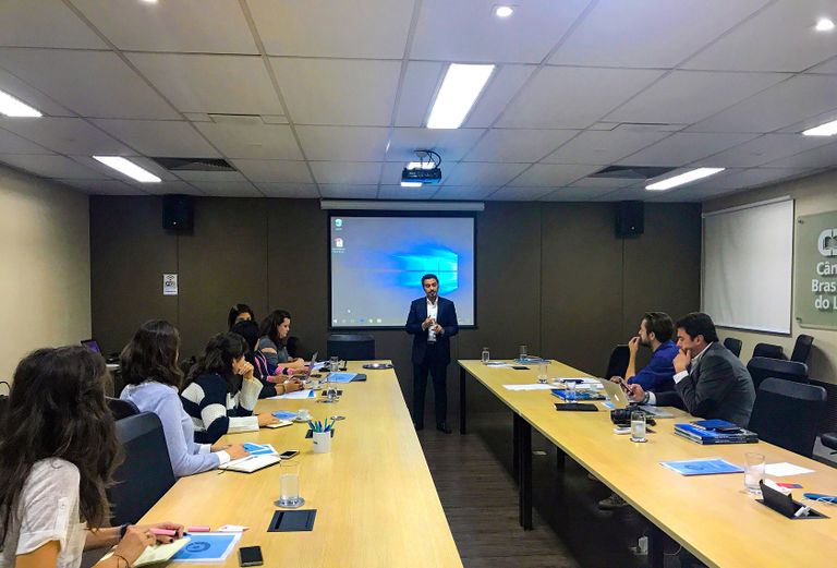 "الشارقة للكتاب" تعقد اجتماعا في مدينة ساو باولو بالبرازيل