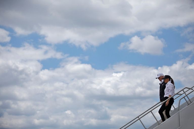 ترامب يتفقد آثار دمار "هارفي" في تكساس ترامب يصل تكساس لتفقد آثار دمار "هارفي" - رويترز