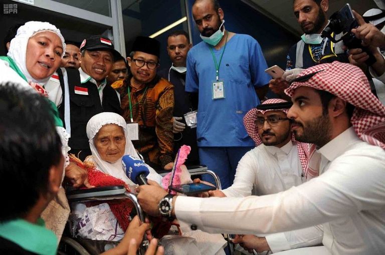 المعمرة الإندونيسية ماريا تصل الأراضي المقدسة