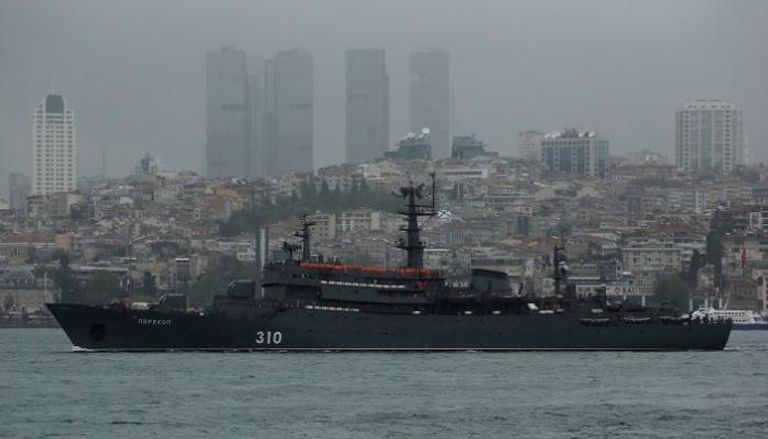 الطائرات الأمريكية فى قاعدة سياولياي - رويترز