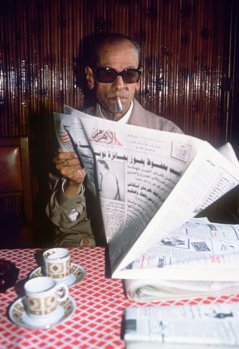 تحل الأربعاء ذكرى رحيل أديب نوبل نجيب محفوظ