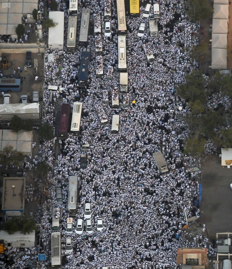 حجاج بيت الله الحرام