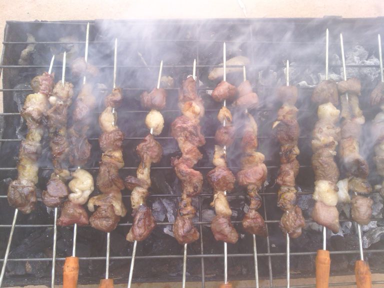 "البَكْبُوكة" "العُصْبان" "البولْفَافْ" أكلات الجزائريين في عيد الأضحى