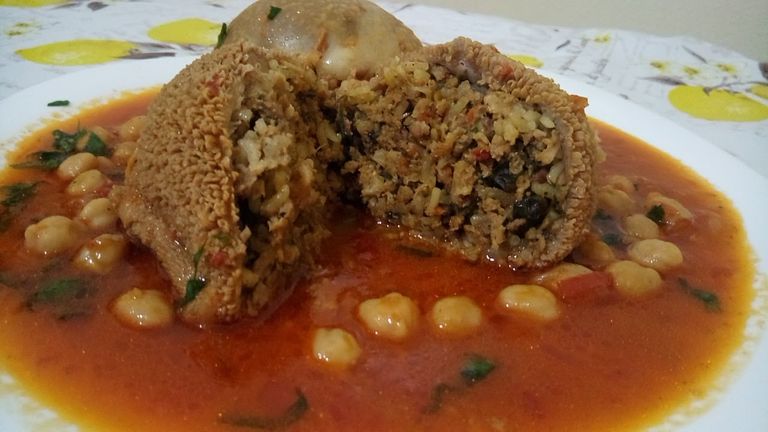 "البَكْبُوكة" "العُصْبان" "البولْفَافْ" أكلات الجزائريين في عيد الأضحى