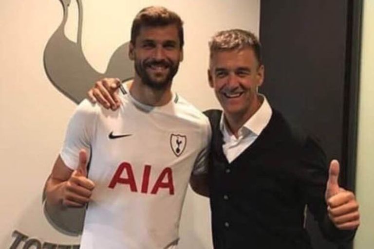 يورينتي بقميص توتنهام