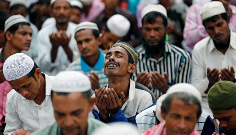 مسلمو الروهينجا يؤدون صلاة العيد