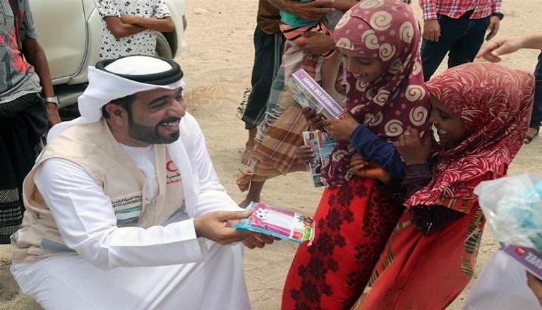 جانب من مساعدات الهلال الأحمر الإماراتي في اليمن ـ أرشيفية ـ