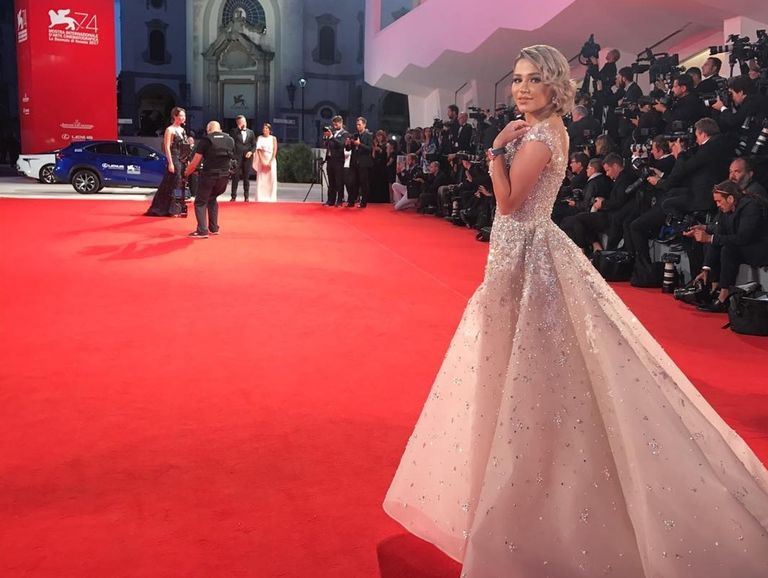 نهى نبيل، الإعلامية ومدونة الموضة الكويتية