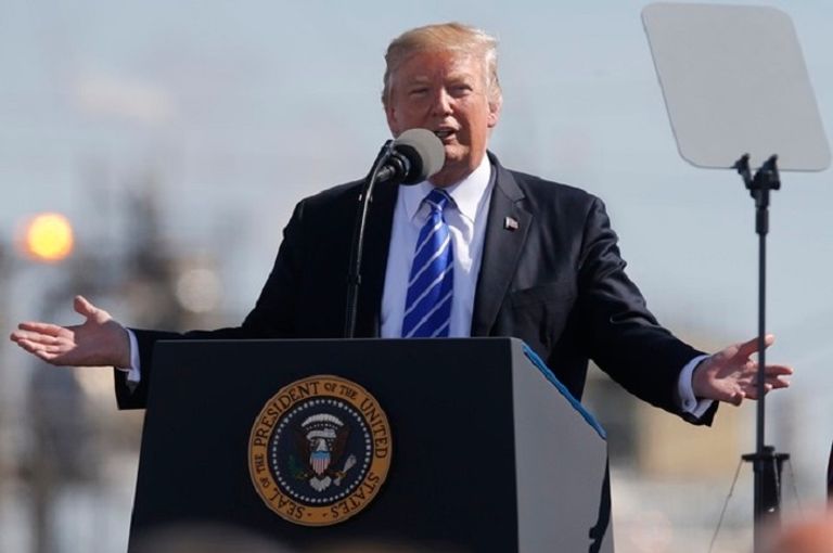 ترامب يلمح بإصلاح ضريبي