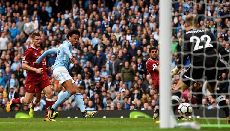 لاعبو السيتي يحتفلون