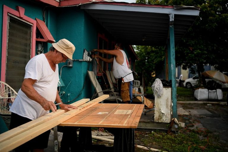 إرما يحول منازل فلوريدا إلى توابيت خشبية