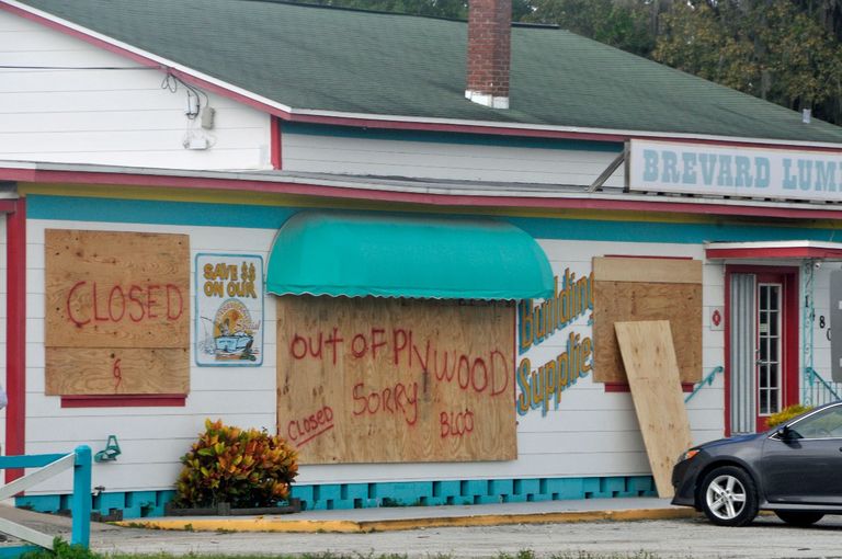 إرما يحول منازل فلوريدا إلى توابيت خشبية