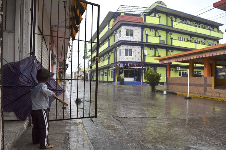 كاتيا يصل إلى اليابسة في المكسيك - الفرنسية