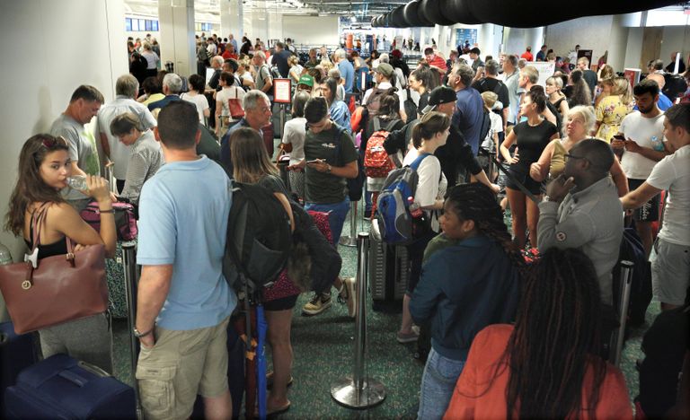 الهروب الكبير لسكان فلوريدا