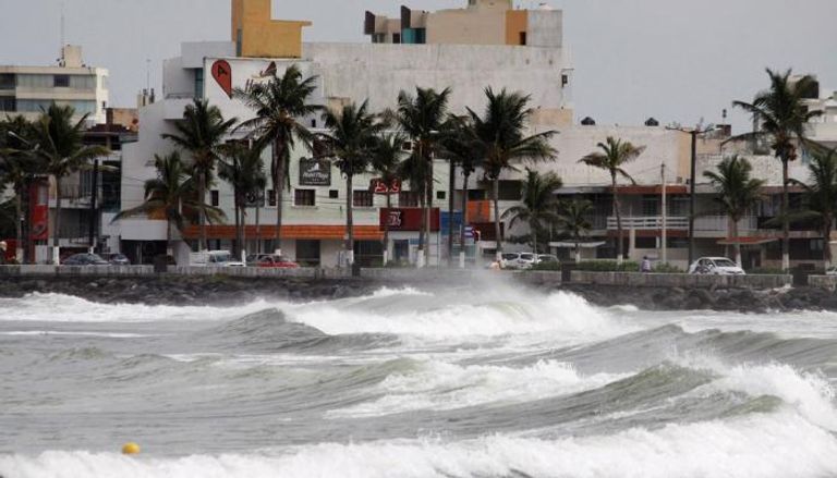 الإعصار "كاتيا" وصل إلى ساحل خليج المكسيك
