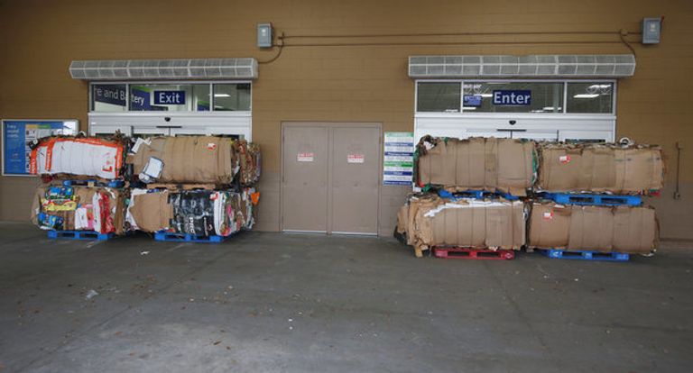 فلوريدا تبدو كمدينة أشباح مع مرور إرما