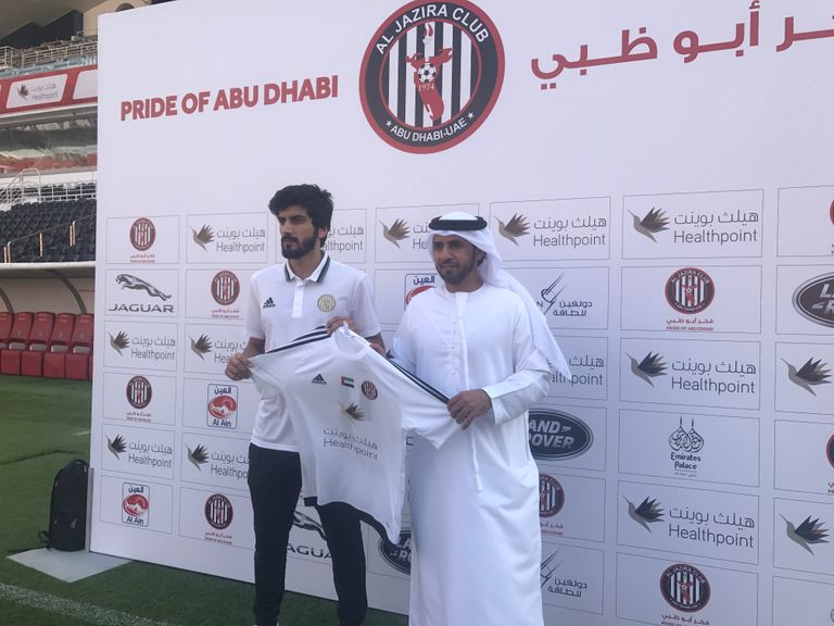 الجزيرة يقدم لاعبيه الجدد