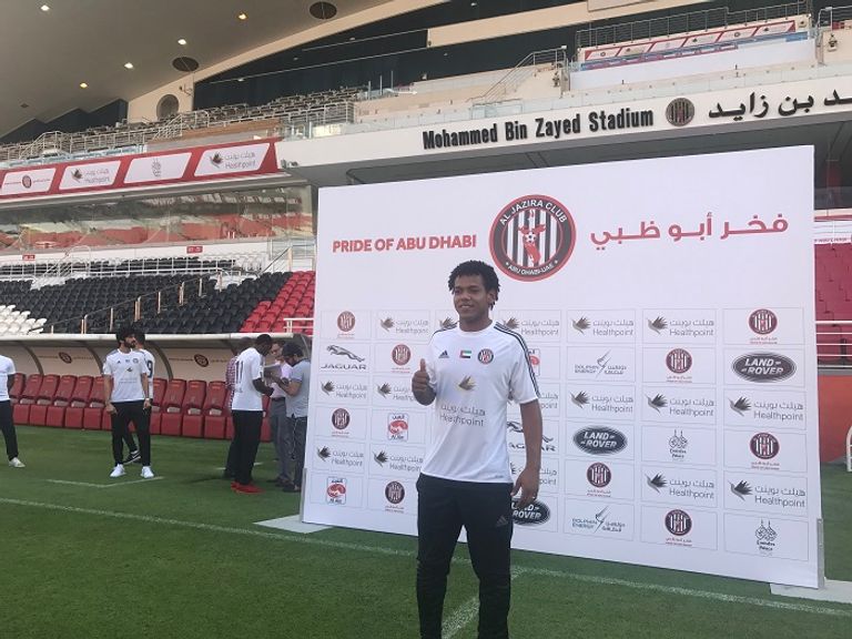 الجزيرة يقدم لاعبيه الجدد