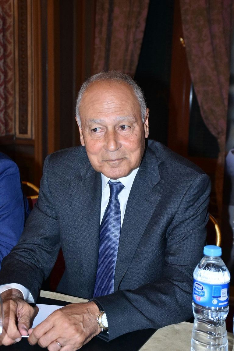 عمرو موسى وأحمد أبو الغيط ونبيل شعث ومصطفى الفقي خلال الحفل