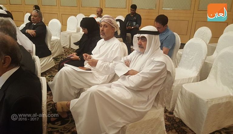 اجتماع الكتاب العرب في العين 