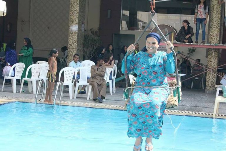 الألعاب المائية تعيد البسمة لمرضى ومسنين بصعيد مصر