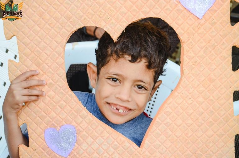 الألعاب المائية تعيد البسمة لمرضى ومسنين بصعيد مصر