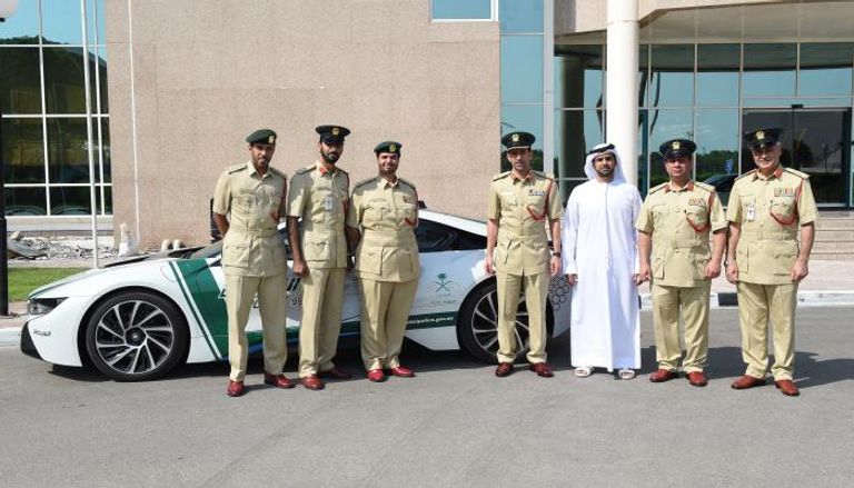 شرطة دبي تشارك السعودية احتفالاتها باليوم الوطني الـ87