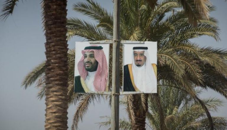 صور الملك سلمان وولي عهده الأمير محمد بن سلمان تزين شوارع المملكة