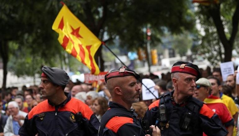 استنفار أمني في كتالونيا - رويترز