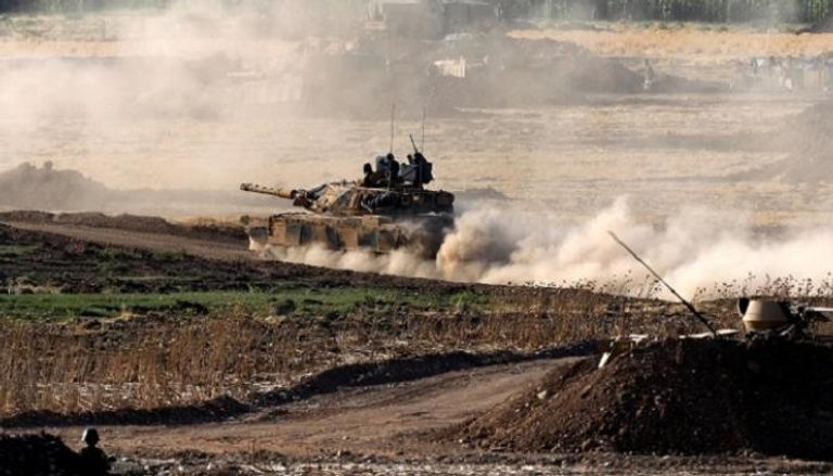 الجيش التركي يواصل تدريباته على الحدود العراقية - رويترز
