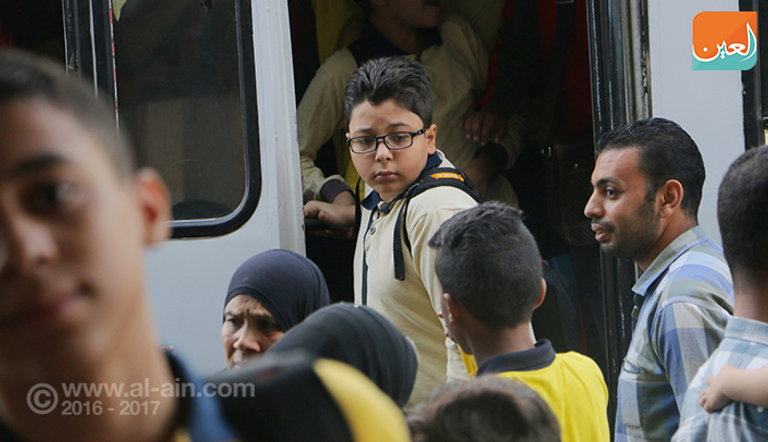 أكثر من 20 مليون طالب توجهوا إلى المدارس صباح الأحد