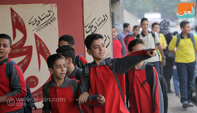 أكثر من 20 مليون طالب توجهوا إلى المدارس صباح الأحد