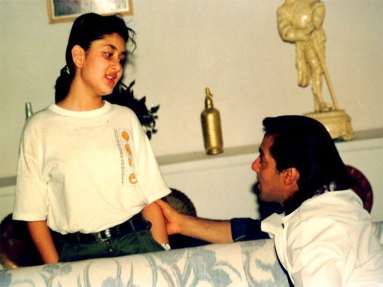 بالصور.. كارينا كابور في الصغر