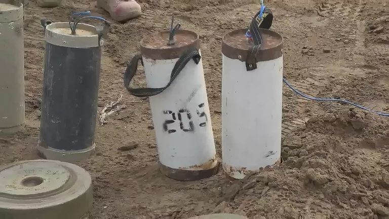 الغام تم نزعها بعد تطهير المواقع التي كان يسيطر عليها الانقلابيين