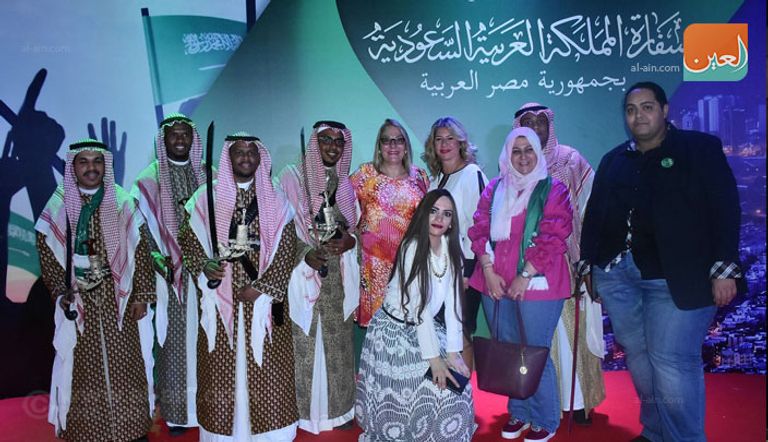 رئيس الحكومة المصرية برفقة السفير السعودي خلال الحفل