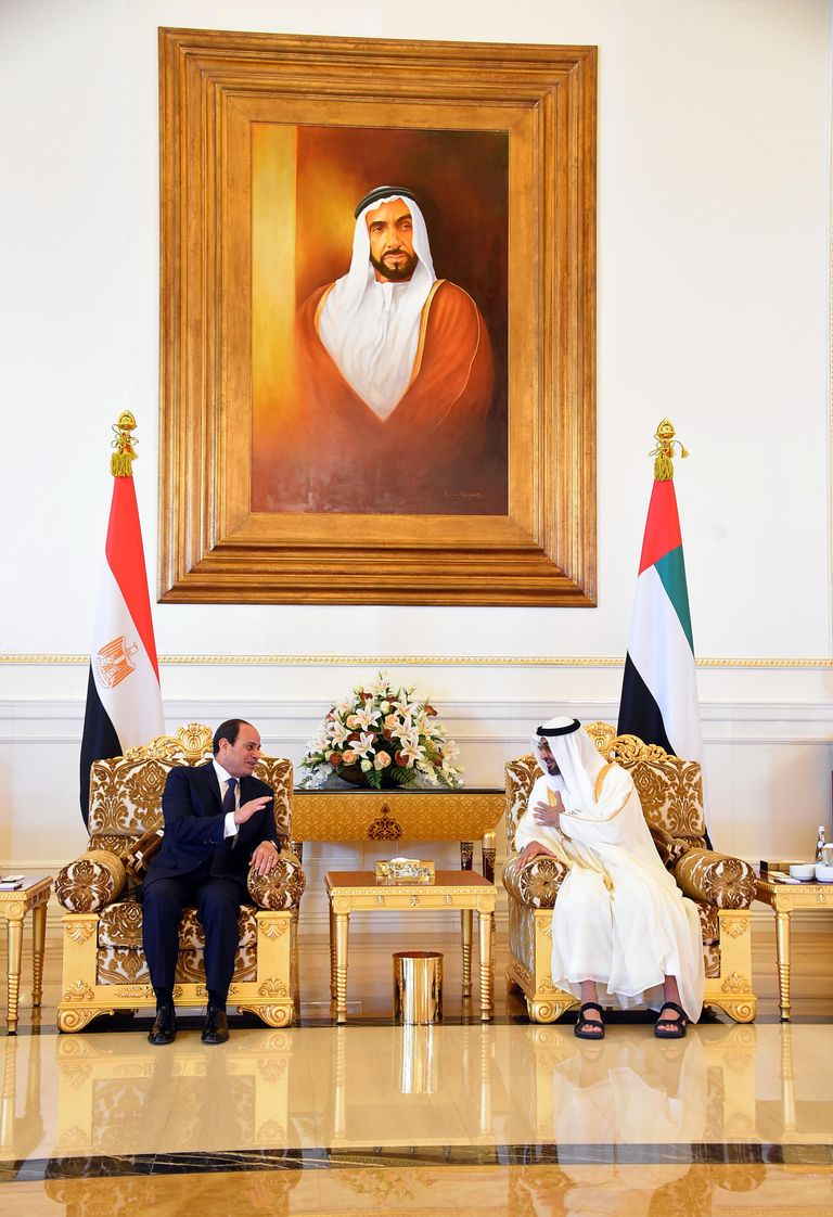 الشيخ محمد بن زايد آل نهيان والرئيس المصري عبدالفتاح السيسي