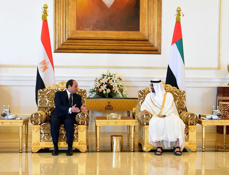 الشيخ محمد بن زايد آل نهيان والرئيس المصري عبدالفتاح السيسي