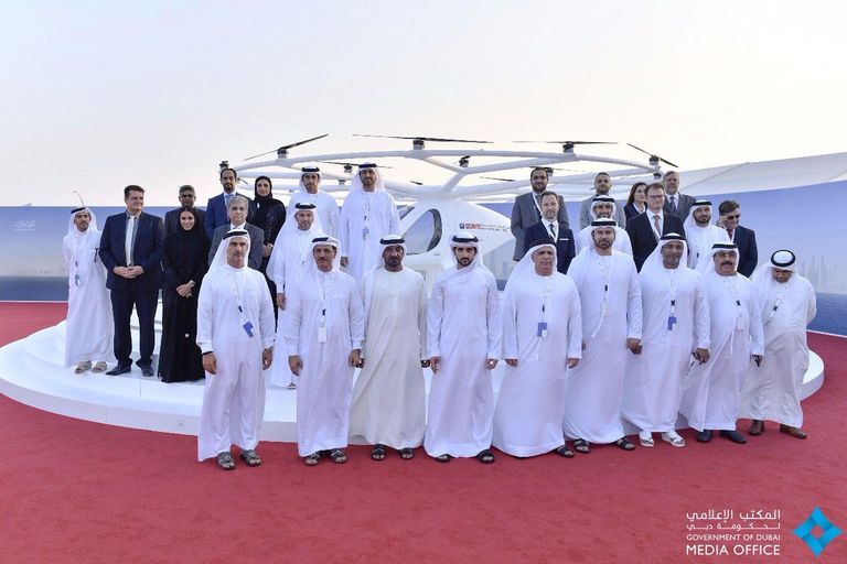 التاكسي الجوي يحلق في سماء دبي