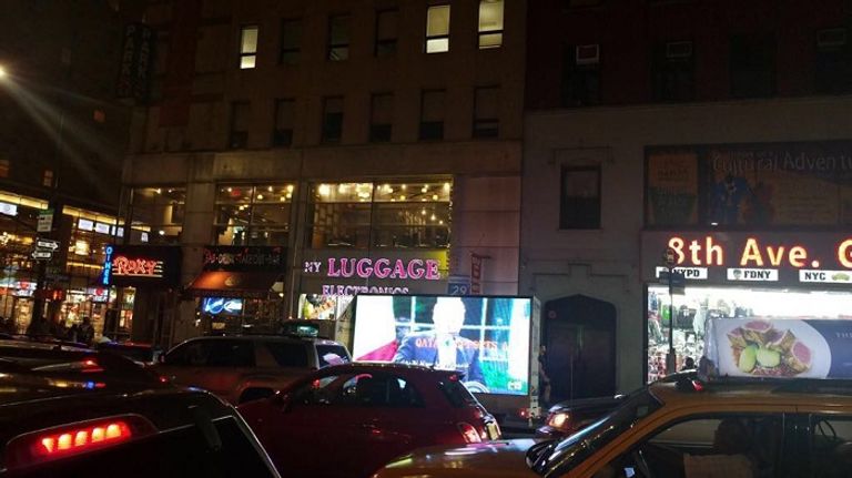 شوارع نيويورك تندد بتمويل قطر للإرهاب