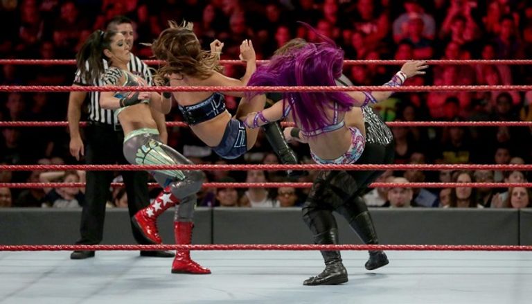 الحكم يعلن فوز أليكسا بليس