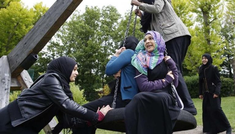 طالبات مسلمات بإحدى مدارس لندن