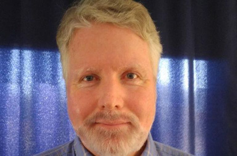 باحث حذر من اصطدام كوب غامض بالأرض