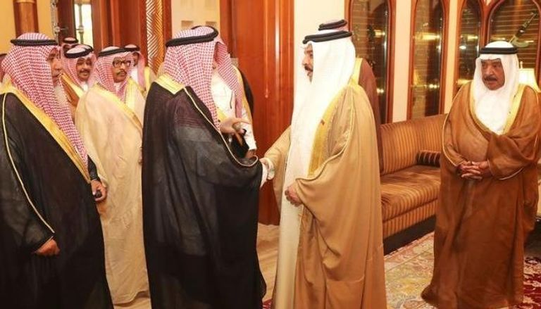 ملك البحرين يستقبل شيخ قبيلة آل مرة