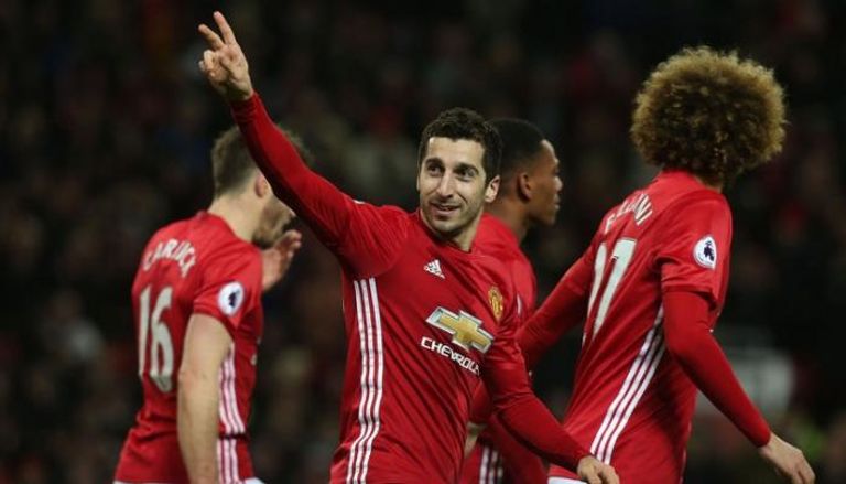 إصابة بوجبا تشعل أزمة بوسط يونايتد