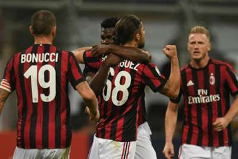 لويس إنريكي مدرب برشلونة السابق