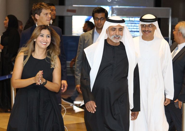 البهجة والفنون الراقية تسهل إخراج الطاقة الإيجابية