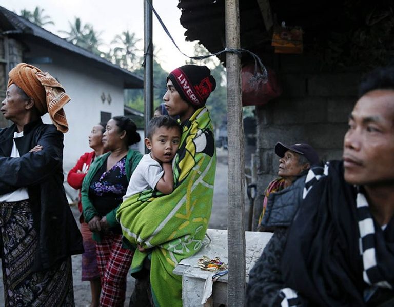 بركان جبل أغونج