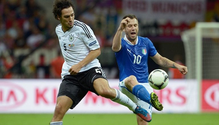 كاسانو وهوملز