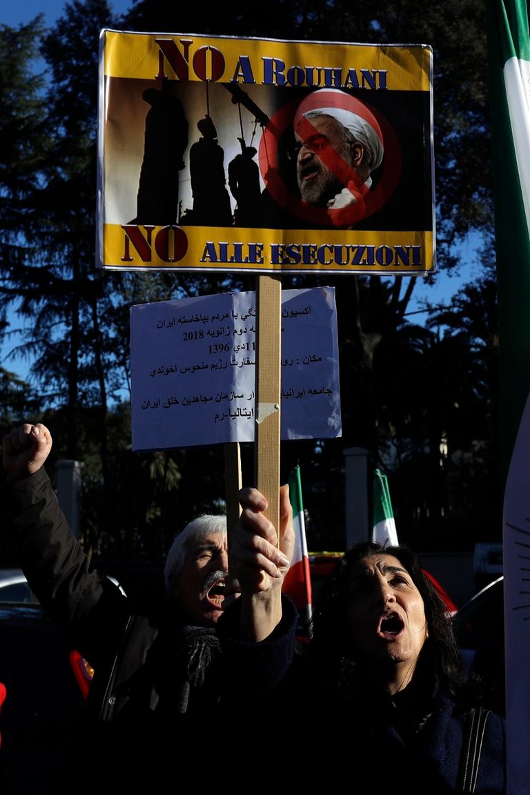 مظاهرات بعواصم العالم رفضا لقمع الملالي